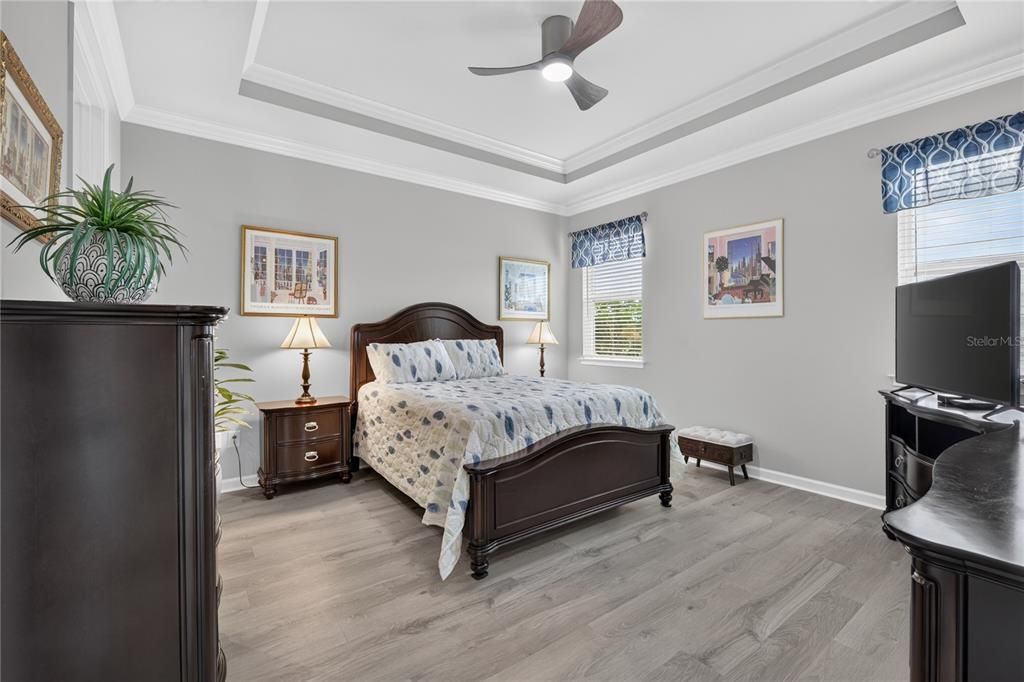 For Sale: $354,500 (2 beds, 2 baths, 1432 Square Feet)