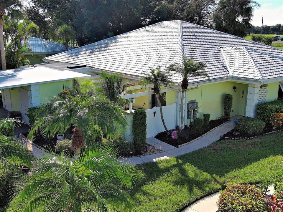 For Sale: $249,900 (2 beds, 2 baths, 1175 Square Feet)