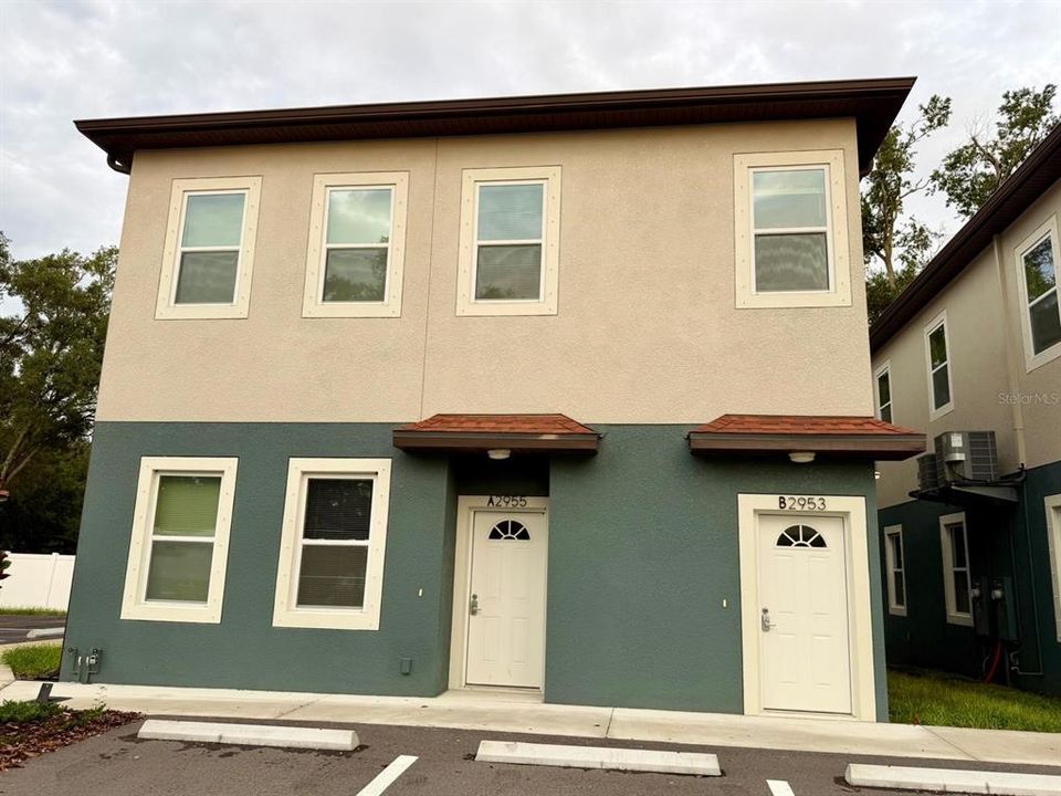 For Rent: $2,400 (3 beds, 2 baths, 1264 Square Feet)