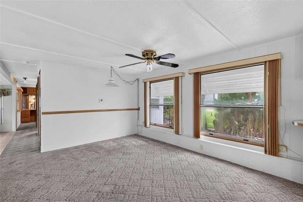 En Venta: $113,999 (2 camas, 1 baños, 676 Pies cuadrados)