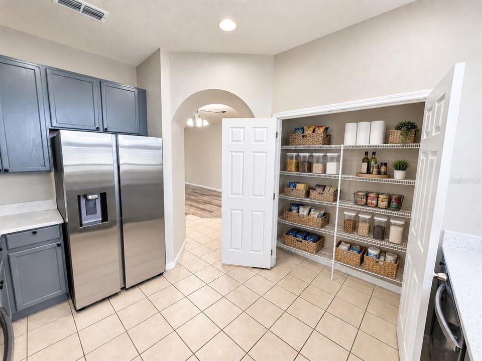 En Venta: $249,999 (3 camas, 3 baños, 1504 Pies cuadrados)