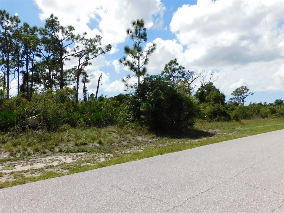 En Venta: $18,000 (0.23 acres)