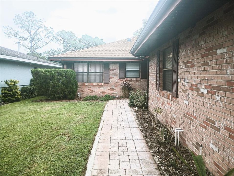 En Venta: $286,000 (2 camas, 2 baños, 1429 Pies cuadrados)