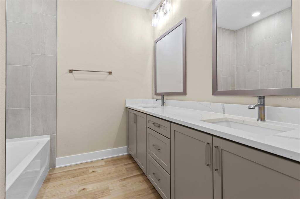 For Sale: $579,900 (4 beds, 3 baths, 2532 Square Feet)