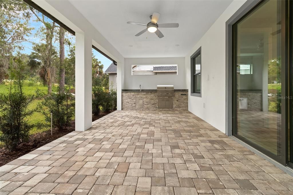 For Sale: $579,900 (4 beds, 3 baths, 2532 Square Feet)