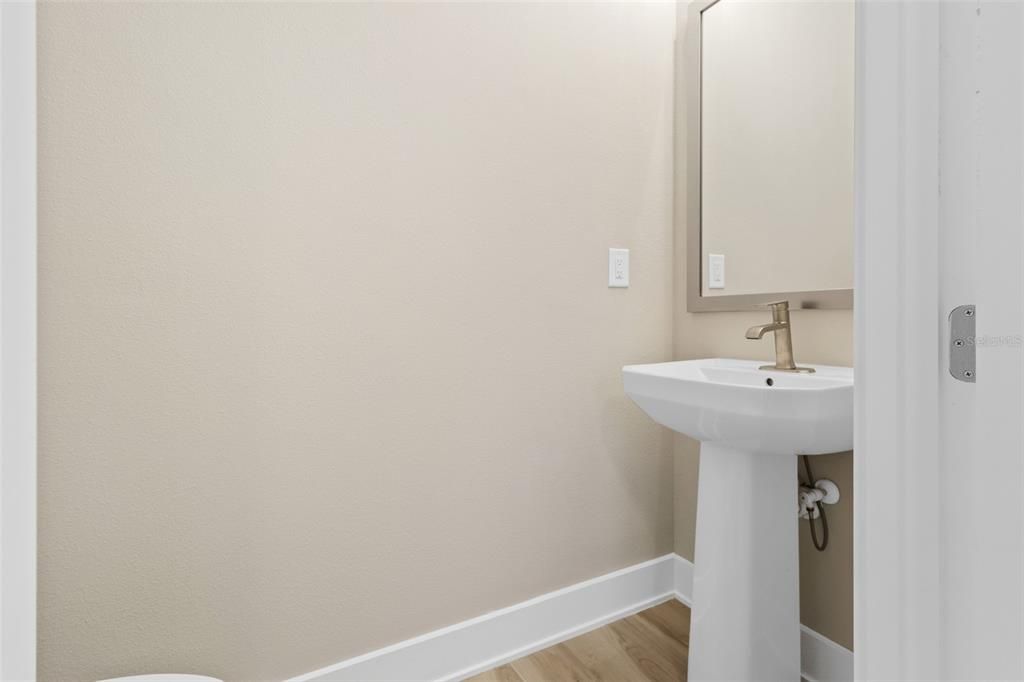 For Sale: $579,900 (4 beds, 3 baths, 2532 Square Feet)