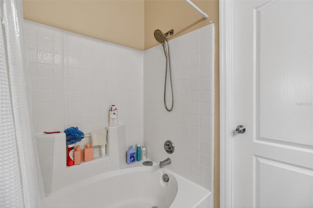 For Rent: $3,200 (2 beds, 2 baths, 1350 Square Feet)