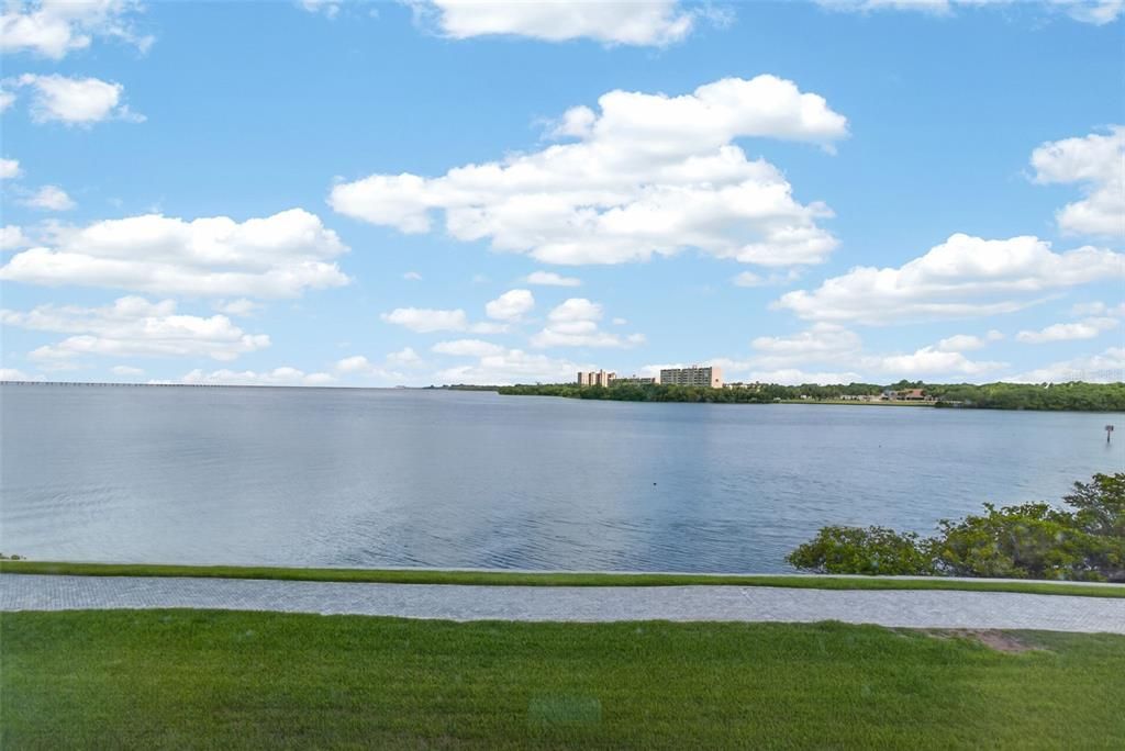 For Rent: $3,200 (2 beds, 2 baths, 1350 Square Feet)