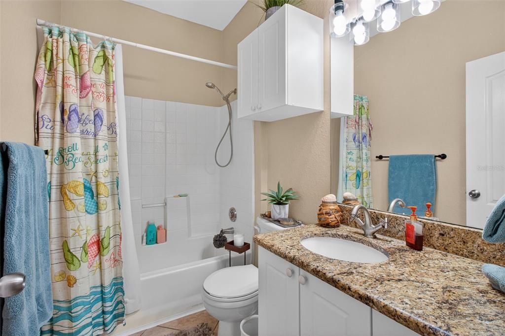 For Rent: $3,200 (2 beds, 2 baths, 1350 Square Feet)