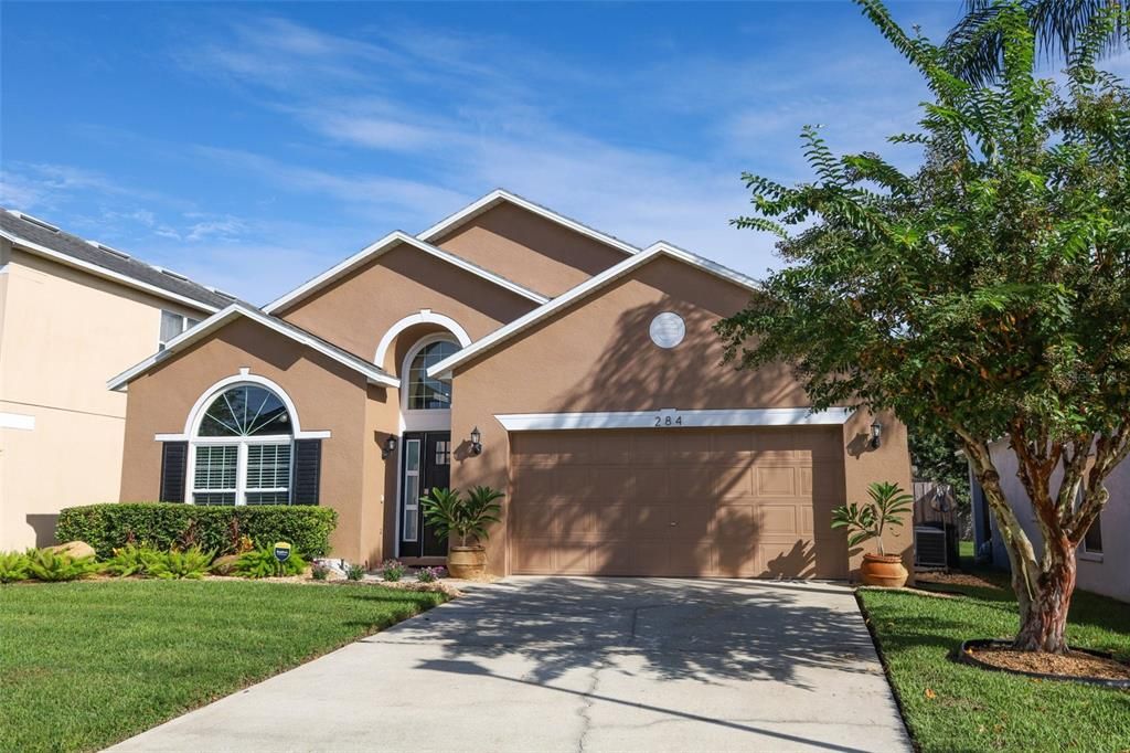 En Venta: $429,900 (4 camas, 2 baños, 1725 Pies cuadrados)
