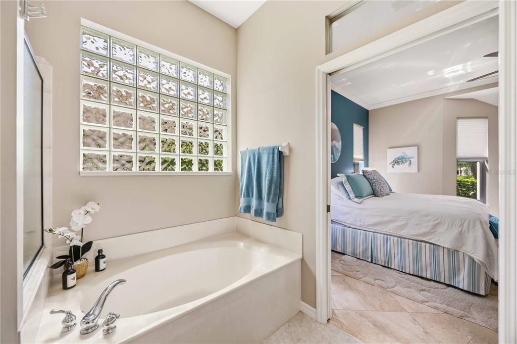 En Venta: $615,000 (2 camas, 2 baños, 1862 Pies cuadrados)
