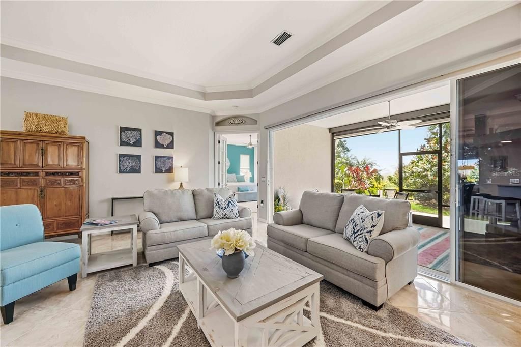 En Venta: $615,000 (2 camas, 2 baños, 1862 Pies cuadrados)