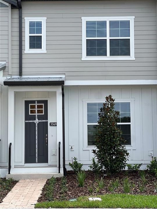 For Rent: $3,500 (3 beds, 2 baths, 1649 Square Feet)