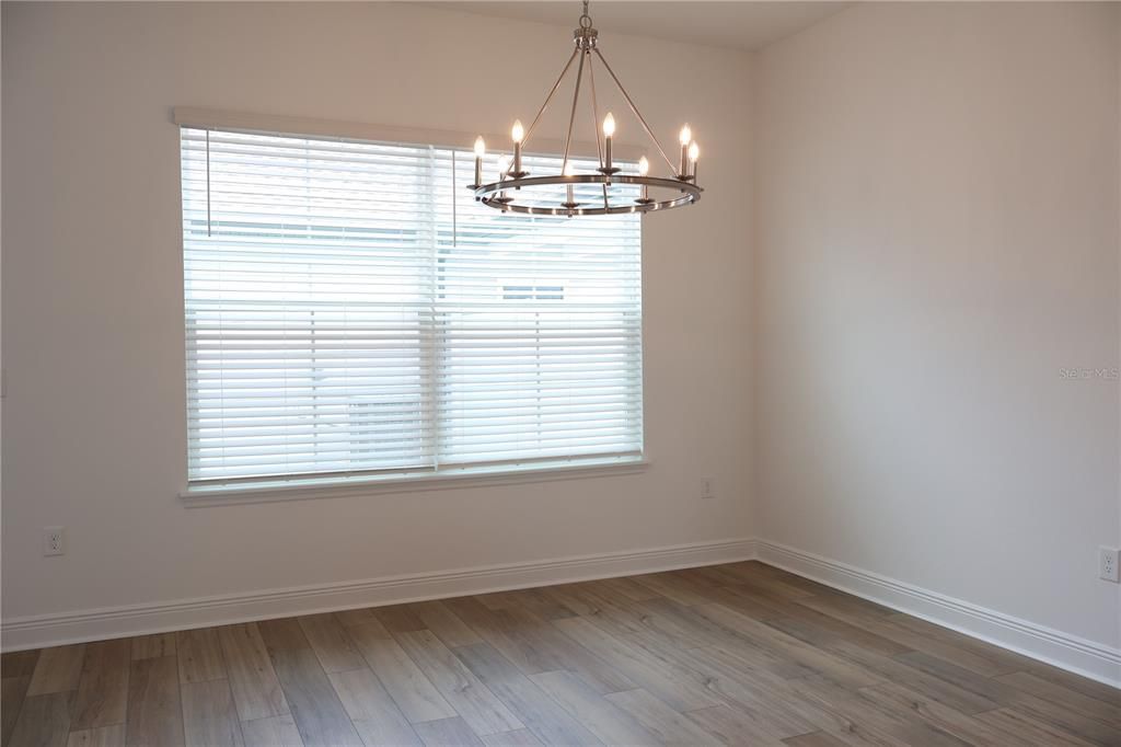 For Rent: $3,500 (3 beds, 2 baths, 1649 Square Feet)
