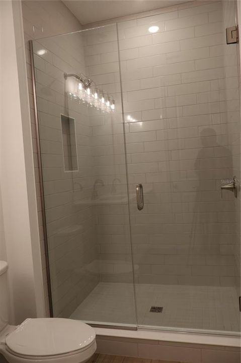For Rent: $3,500 (3 beds, 2 baths, 1649 Square Feet)