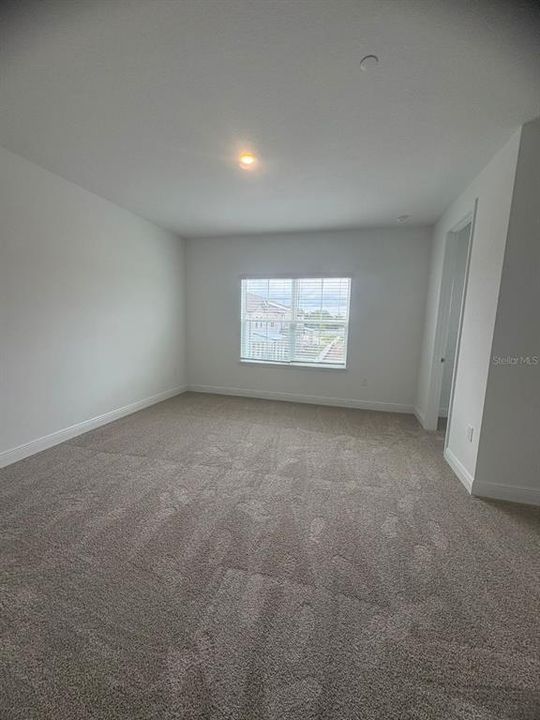 For Rent: $3,500 (3 beds, 2 baths, 1649 Square Feet)