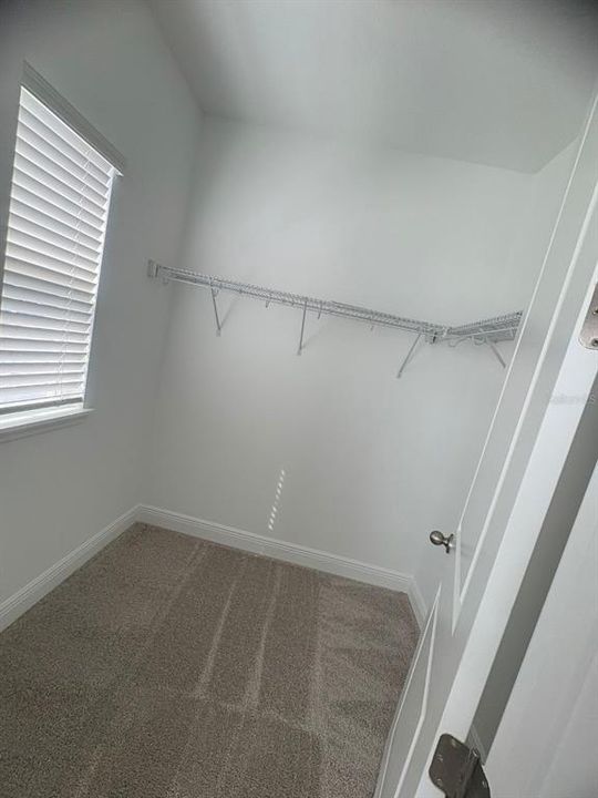 For Rent: $3,500 (3 beds, 2 baths, 1649 Square Feet)