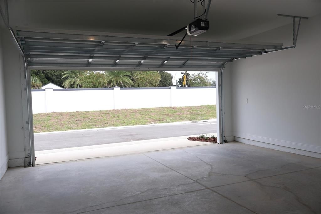 For Rent: $3,500 (3 beds, 2 baths, 1649 Square Feet)
