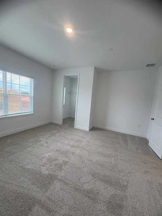 For Rent: $3,500 (3 beds, 2 baths, 1649 Square Feet)