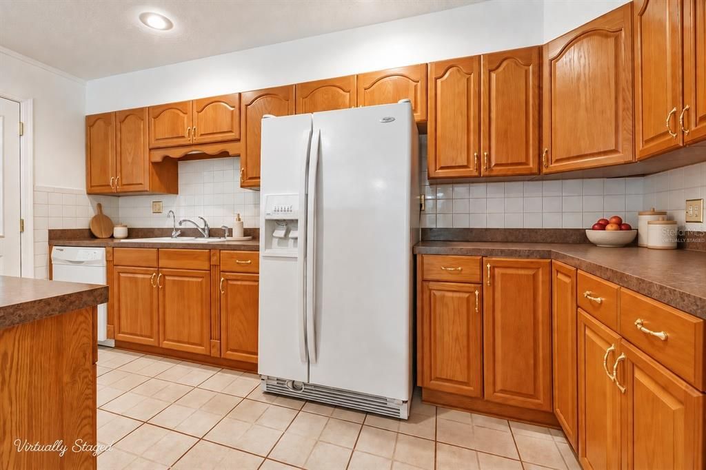 En Venta: $405,000 (3 camas, 2 baños, 1867 Pies cuadrados)