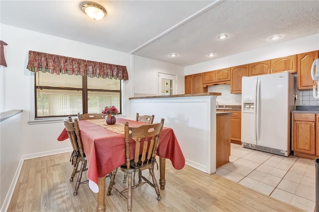 En Venta: $405,000 (3 camas, 2 baños, 1867 Pies cuadrados)