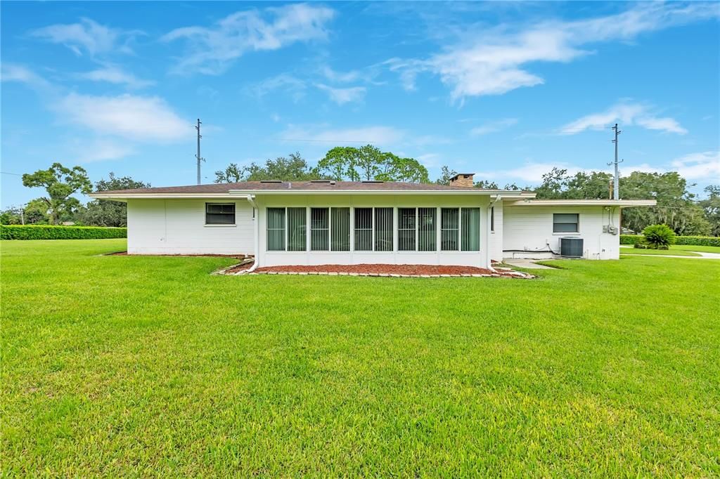 En Venta: $405,000 (3 camas, 2 baños, 1867 Pies cuadrados)