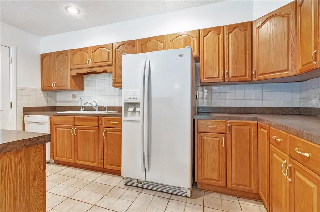 En Venta: $405,000 (3 camas, 2 baños, 1867 Pies cuadrados)