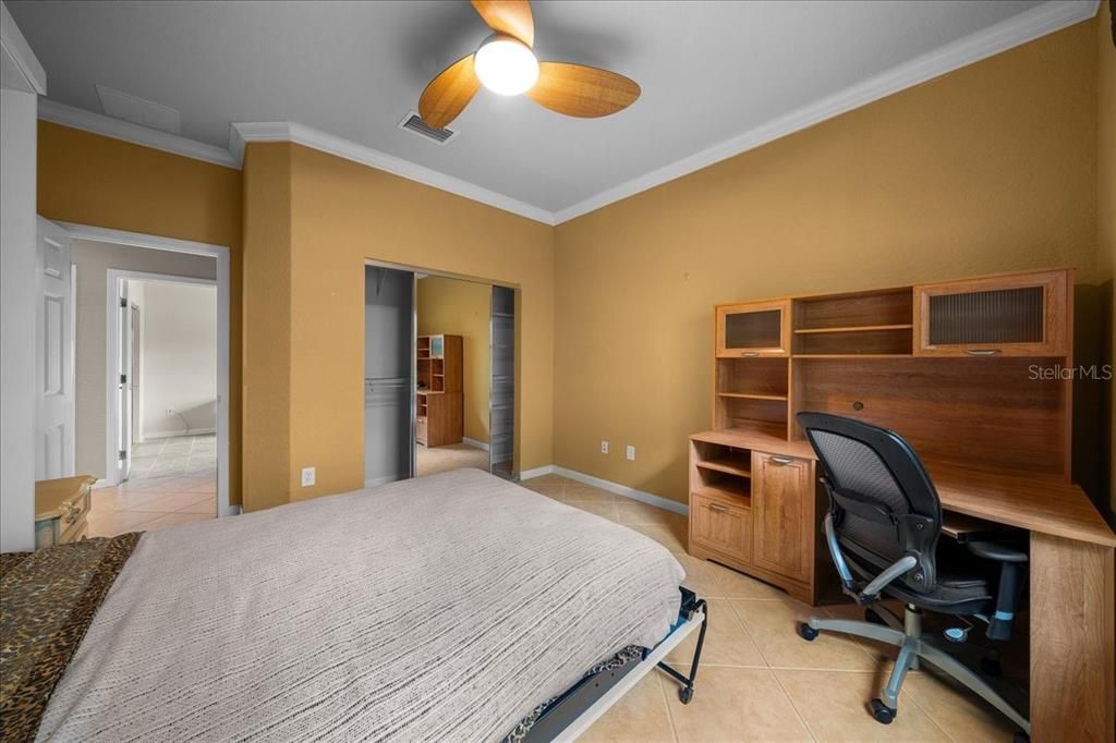 На продажу: $368,500 (3 спален, 2 ванн, 1714 Квадратных фут)