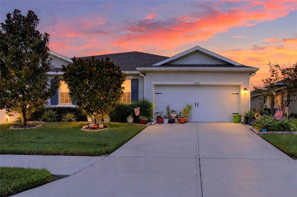 For Sale: $305,000 (3 beds, 2 baths, 1532 Square Feet)