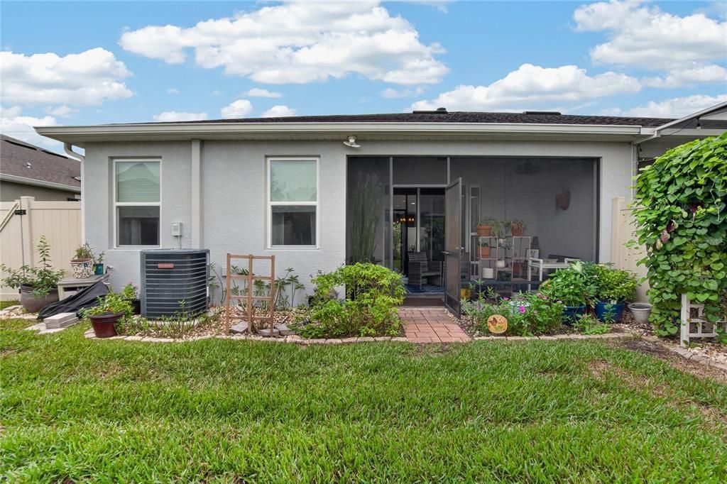For Sale: $305,000 (3 beds, 2 baths, 1532 Square Feet)