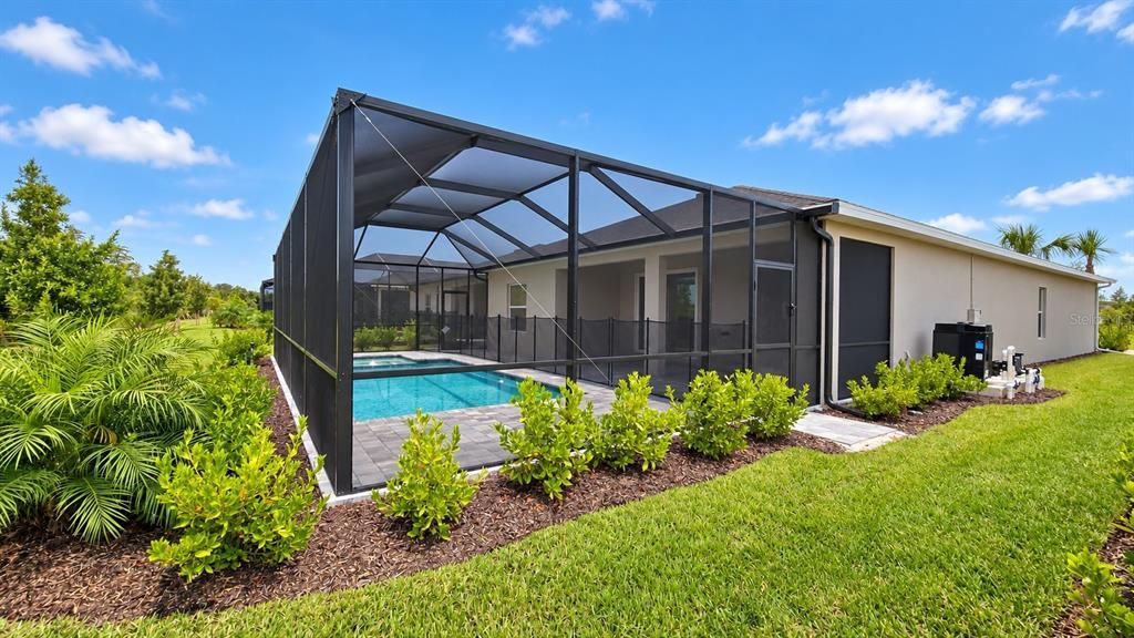 For Sale: $439,499 (3 beds, 3 baths, 2198 Square Feet)