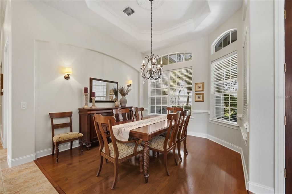 En Venta: $1,095,000 (4 camas, 3 baños, 3607 Pies cuadrados)