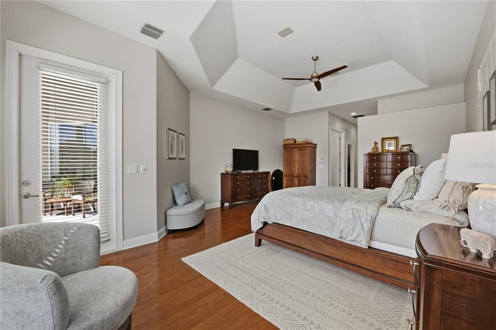 En Venta: $1,095,000 (4 camas, 3 baños, 3607 Pies cuadrados)