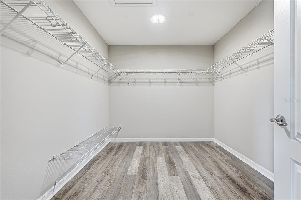 En Venta: $409,000 (3 camas, 2 baños, 2652 Pies cuadrados)