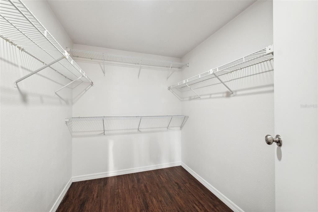 For Sale: $509,900 (4 beds, 2 baths, 1898 Square Feet)