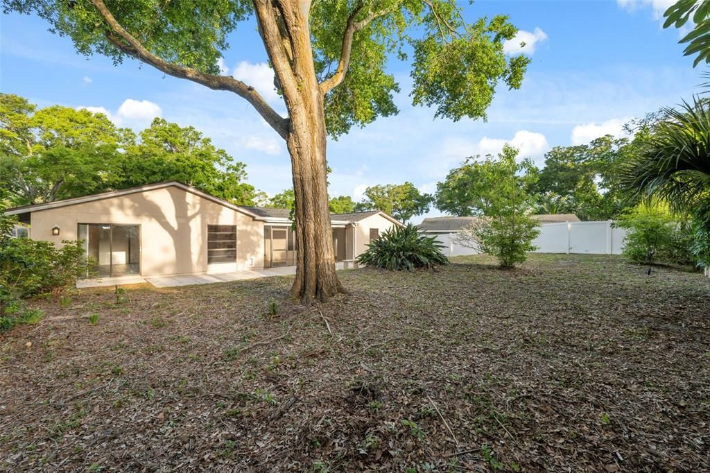 For Sale: $509,900 (4 beds, 2 baths, 1898 Square Feet)