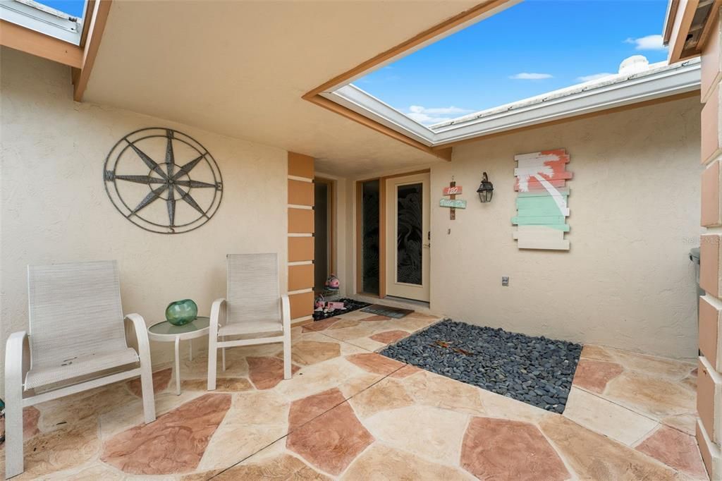En Venta: $465,000 (2 camas, 2 baños, 1404 Pies cuadrados)