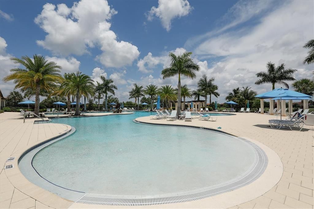 For Sale: $499,000 (3 beds, 2 baths, 1416 Square Feet)