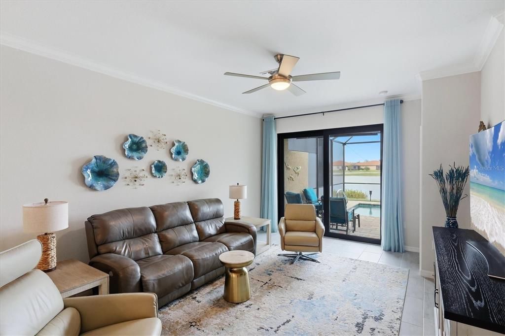 For Sale: $499,000 (3 beds, 2 baths, 1416 Square Feet)