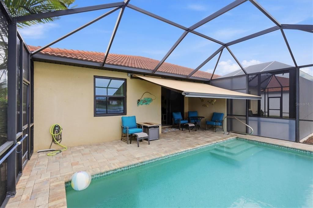 For Sale: $499,000 (3 beds, 2 baths, 1416 Square Feet)