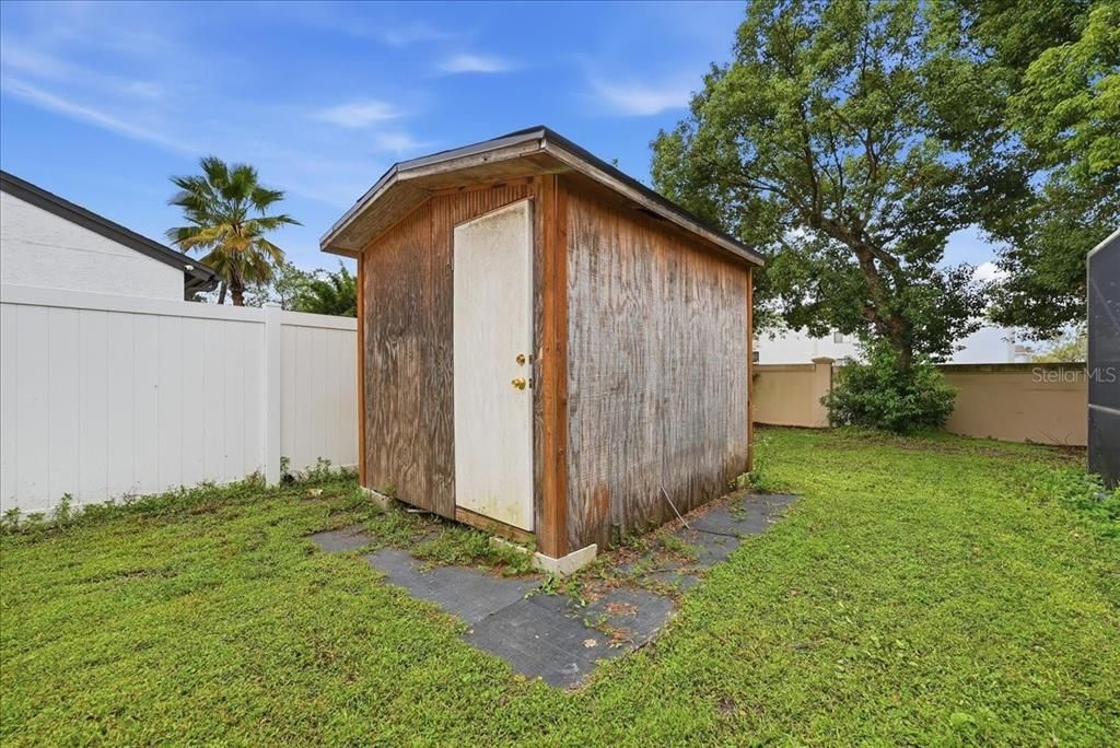 For Sale: $365,000 (4 beds, 3 baths, 2021 Square Feet)