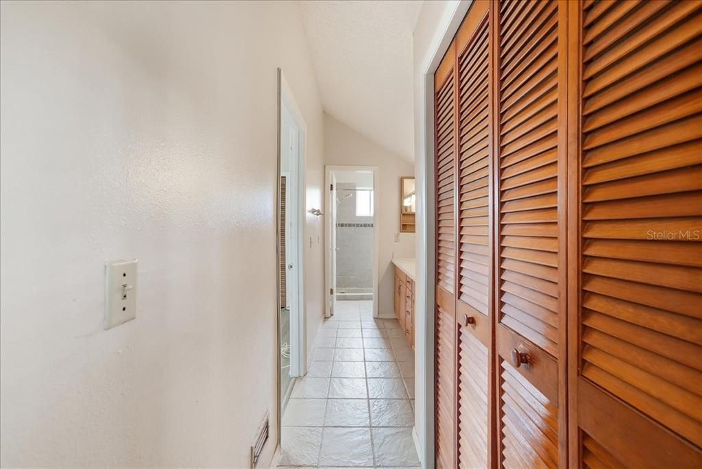 For Sale: $365,000 (4 beds, 3 baths, 2021 Square Feet)