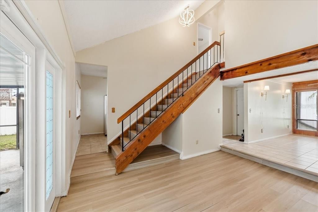 For Sale: $365,000 (4 beds, 3 baths, 2021 Square Feet)