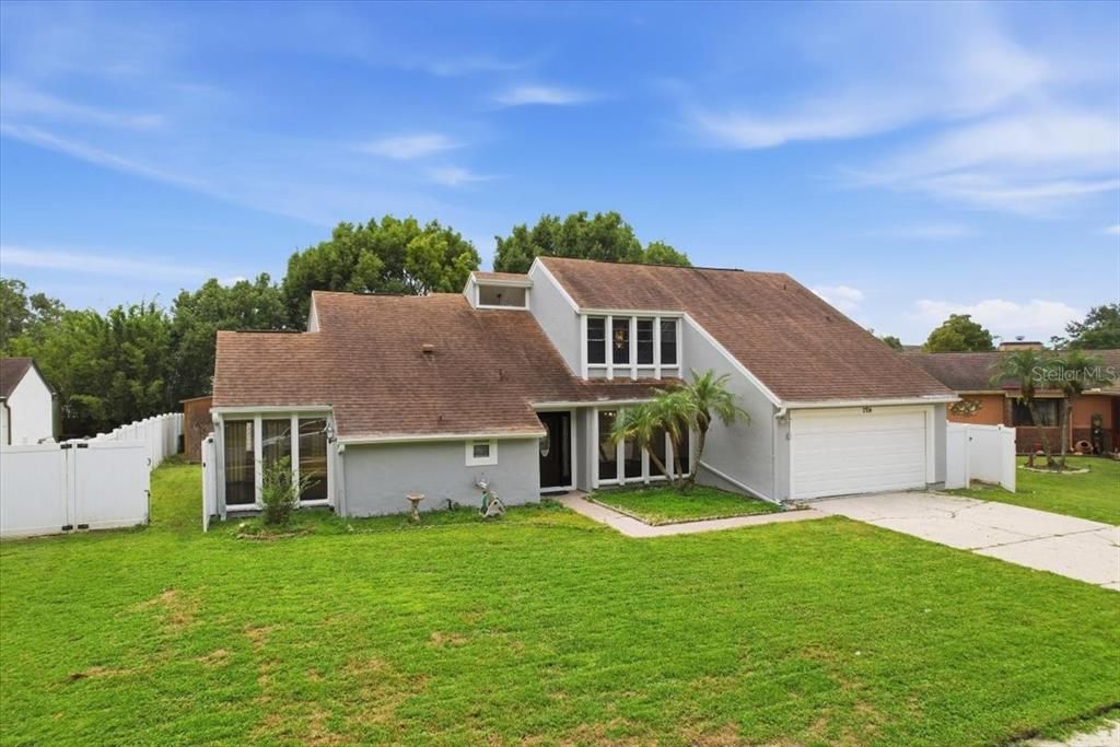 For Sale: $365,000 (4 beds, 3 baths, 2021 Square Feet)