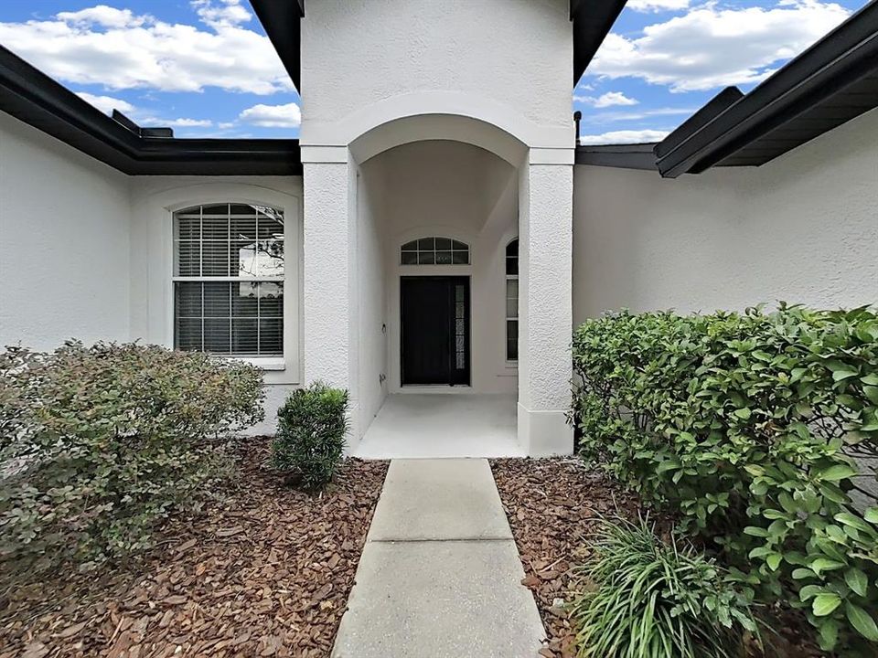 For Sale: $579,000 (5 beds, 3 baths, 2764 Square Feet)