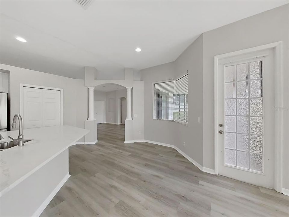 For Sale: $579,000 (5 beds, 3 baths, 2764 Square Feet)