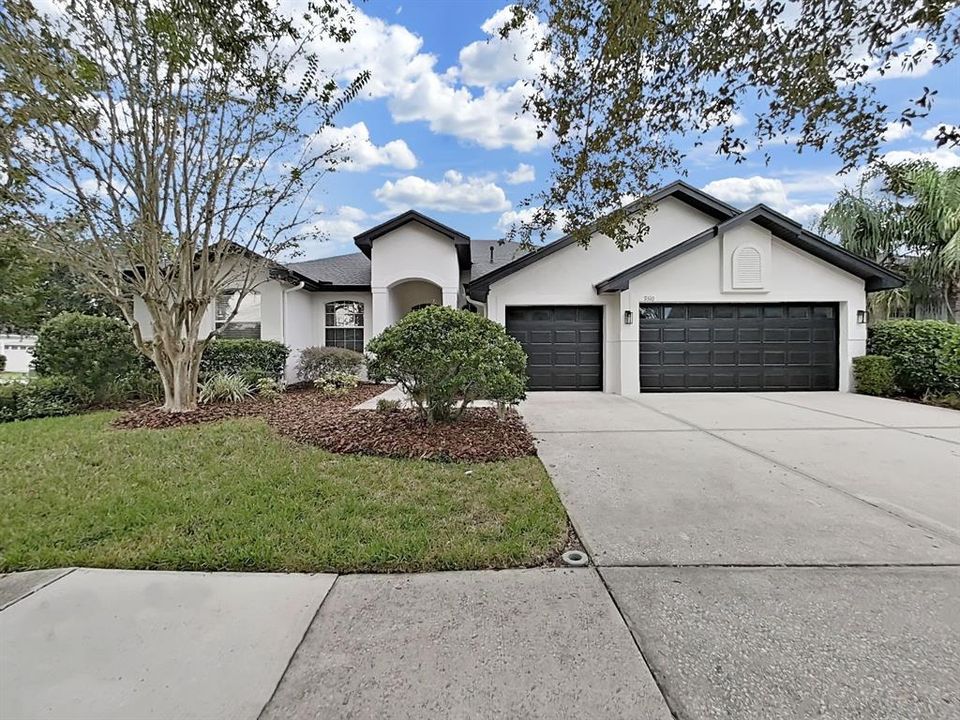 For Sale: $579,000 (5 beds, 3 baths, 2764 Square Feet)