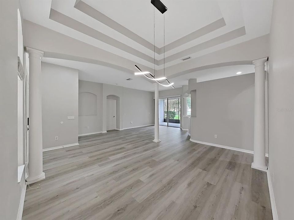 For Sale: $579,000 (5 beds, 3 baths, 2764 Square Feet)