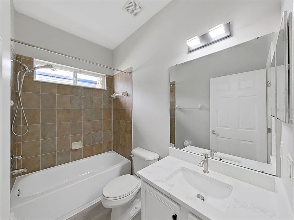 For Sale: $579,000 (5 beds, 3 baths, 2764 Square Feet)