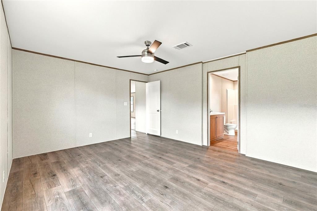 На продажу: $409,900 (4 спален, 2 ванн, 1500 Квадратных фут)